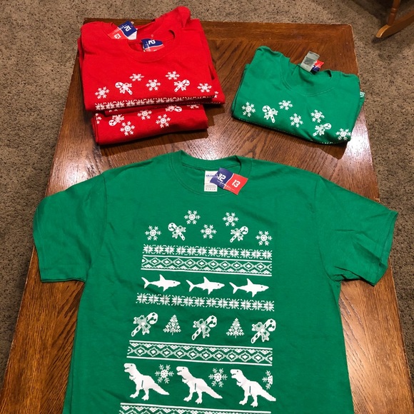 🌸2/$8 or 4/$15 Unisex Christmas tshirts new with tag - Picture 7 of 10